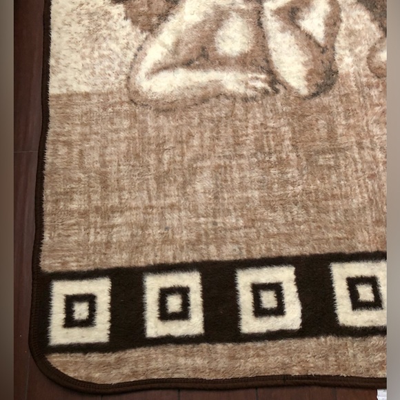 Cherubic Design Cream and Brown Throw Blanket Homeware - Picture 3 of 9